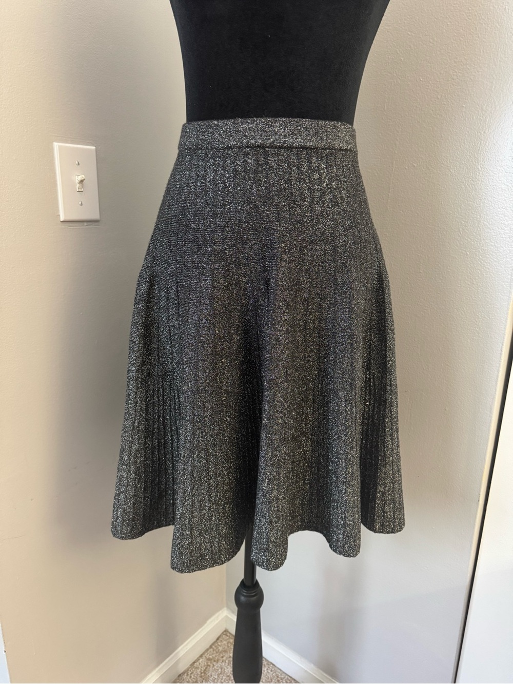 Carmen Marc Valvo Metallic Charcoal Gray Circle Skirt